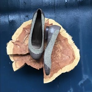 Gap Leather\Tweed Flats